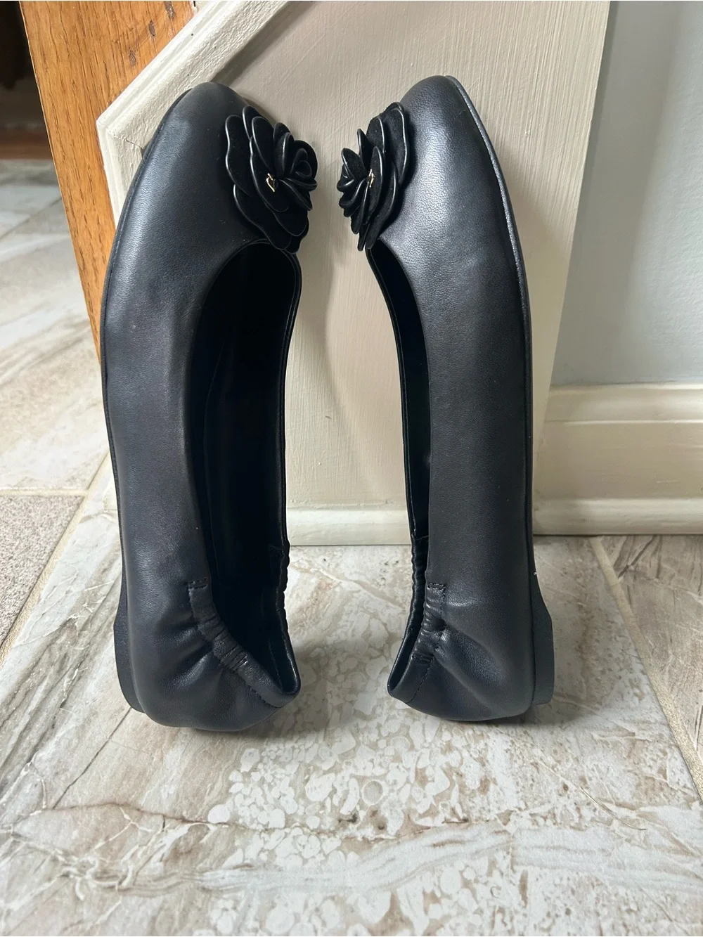 NWOB Kate Spade Women’s Size 8B Black Leather Flora Ballet Flats